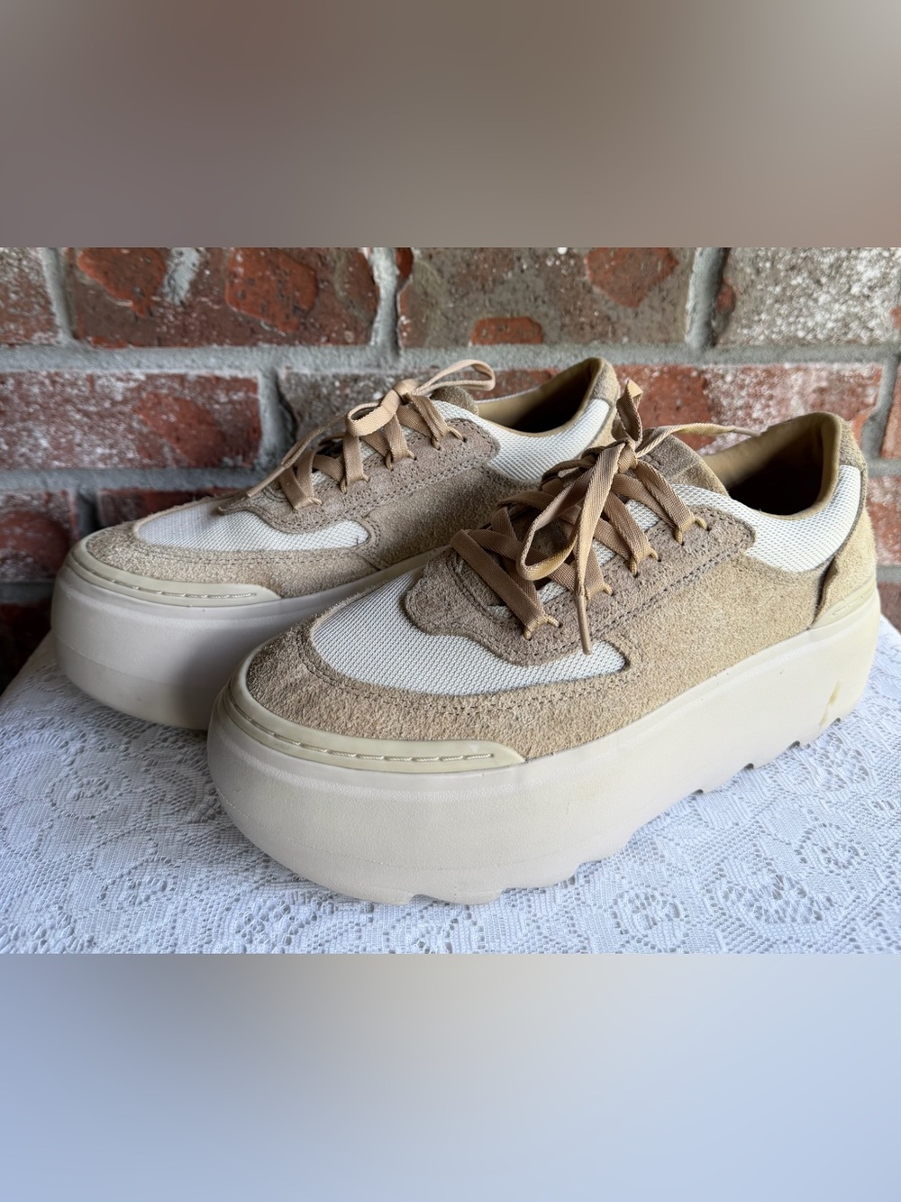 UGG Women's Marin Mega Lace Platform
Sneakers in the popular "Sand" colorway.